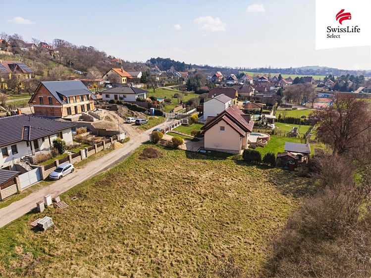 Prodej stavebního pozemku 1 054 m² - foto 3