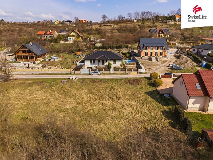 Prodej stavebního pozemku 1 054 m² - foto 4