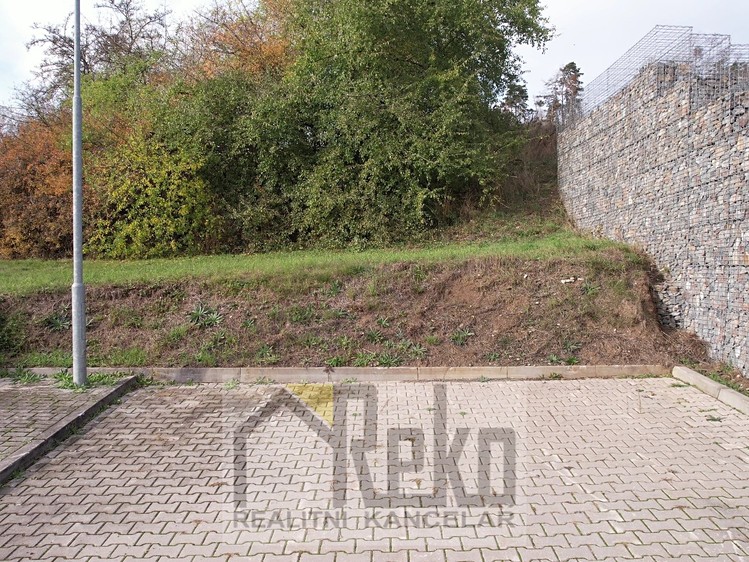 Prodej stavebního pozemku 1 689 m² - foto 5
