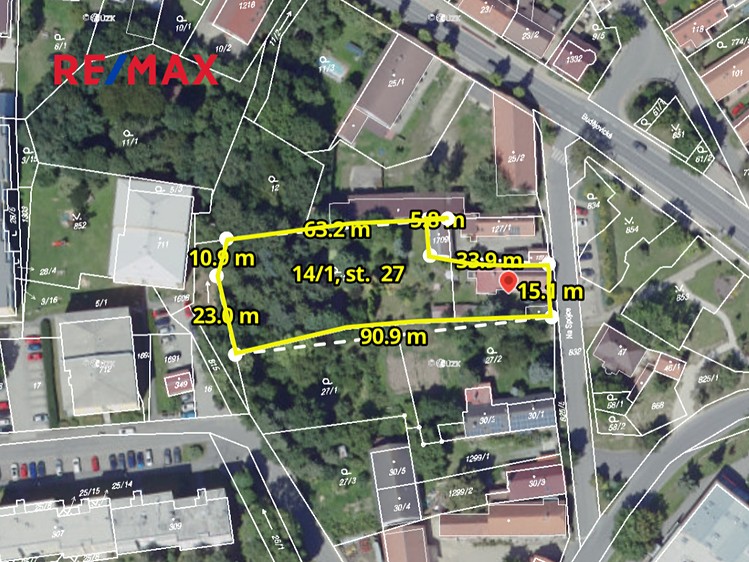 Prodej stavebního pozemku 2 352 m² - foto 6