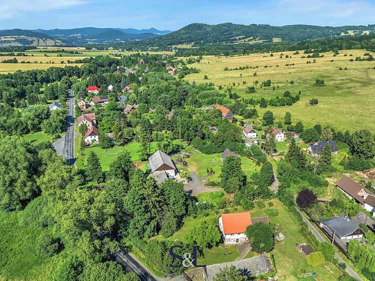 Prodej  stavebního pozemku 1 527 m² - foto 7