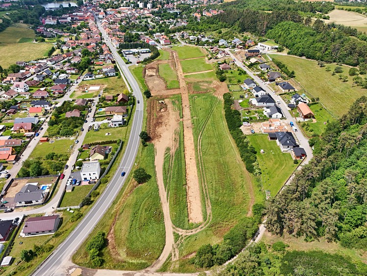 Prodej stavebního pozemku 801 m² - foto 6