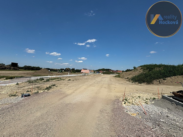 Prodej stavebního pozemku 903 m² - foto 4