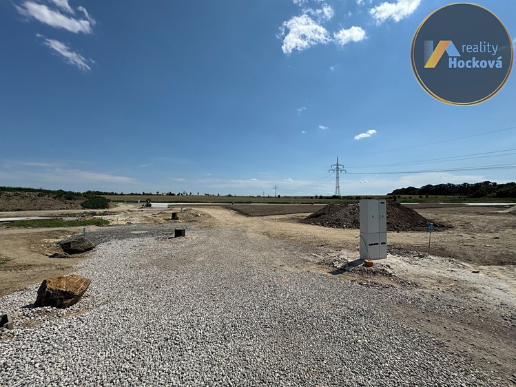 Prodej stavebního pozemku 903 m² - foto 3