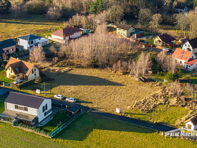 Prodej  stavebního pozemku 1 054 m² - foto 6