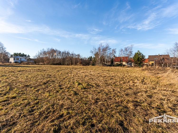 Prodej  stavebního pozemku 1 054 m² - foto 8