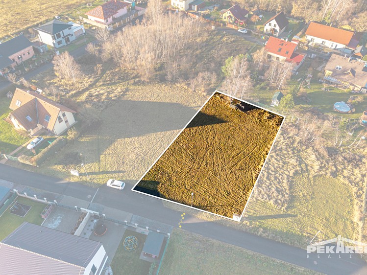 Prodej  stavebního pozemku 1 054 m² - foto 5