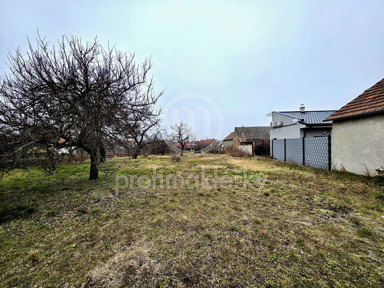 Prodej  stavebního pozemku 2 298 m² - foto 5