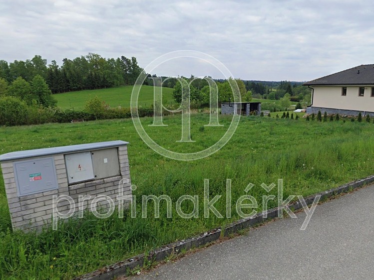 Prodej stavebního pozemku 1 067 m² - foto 4
