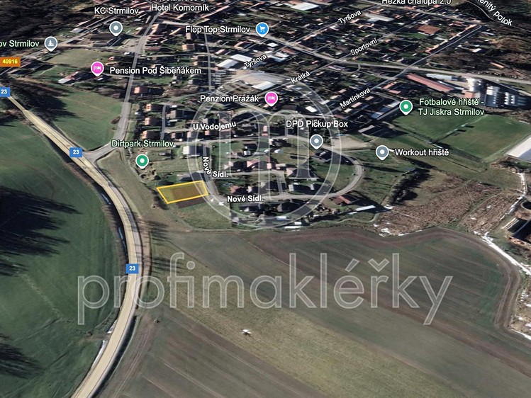 Prodej stavebního pozemku 1 067 m² - foto 6