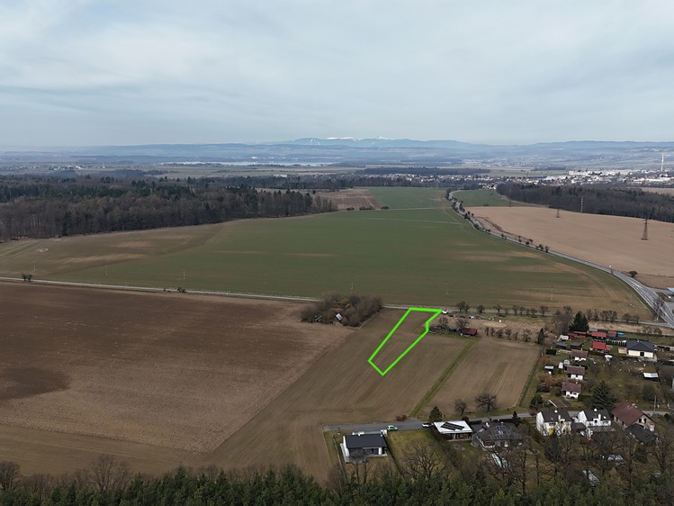 Prodej stavebního pozemku 2 100 m² - foto 3