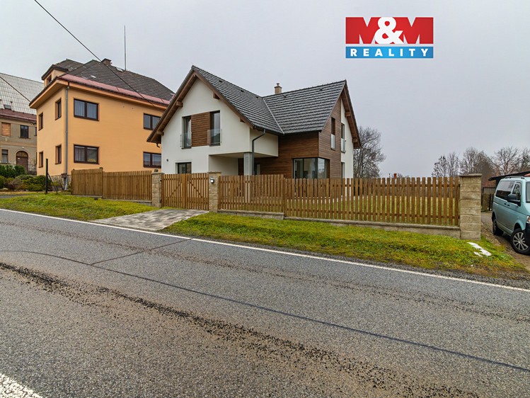Prodej stavebního pozemku 1 334 m² - foto 1
