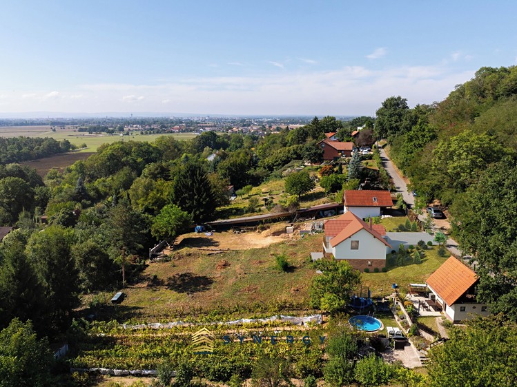 Prodej stavebního pozemku 1 128 m² - foto 4
