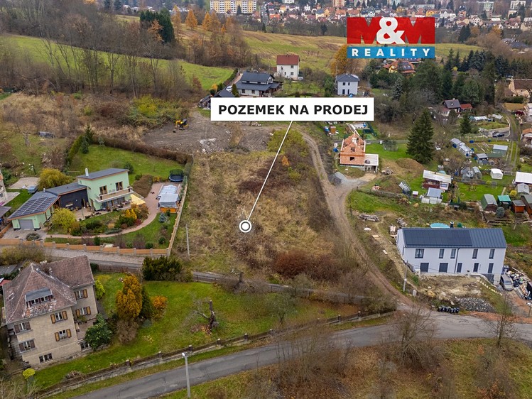 Prodej stavebního pozemku 1 477 m² - foto 1