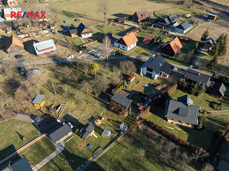 Prodej stavebního pozemku 1 000 m² - foto 3