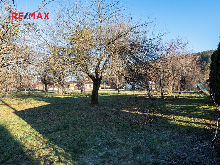 Prodej stavebního pozemku 1 000 m² - foto 7