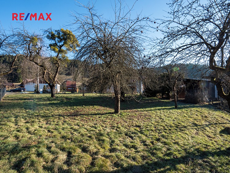 Prodej stavebního pozemku 1 000 m² - foto 6