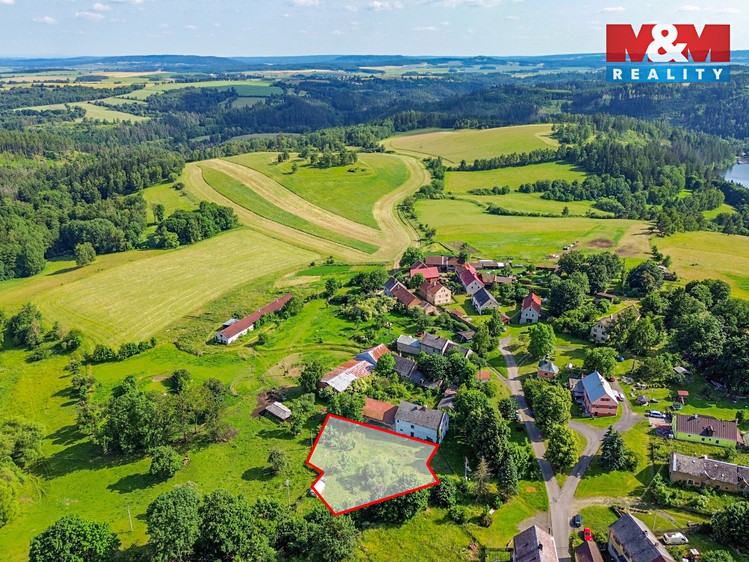 Prodej stavebního pozemku 1 377 m² - foto 5