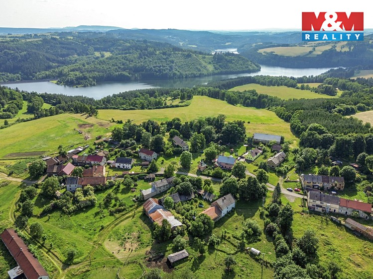 Prodej stavebního pozemku 1 377 m² - foto 8