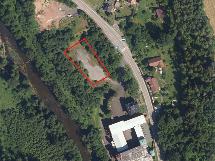 Pronájem komerčního pozemku 2 000 m² - foto 1