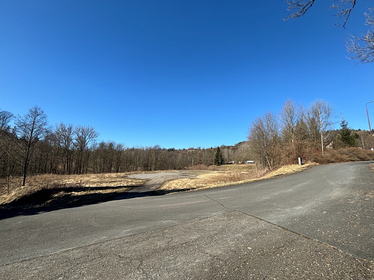 Pronájem komerčního pozemku 2 000 m² - foto 2