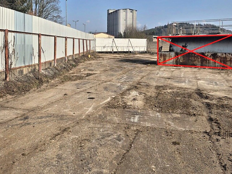 Pronájem  komerčního pozemku 1 300 m² - foto 3