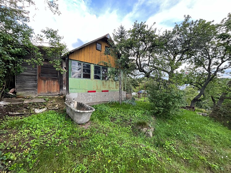 Pronájem zahrady 700 m² - foto 1