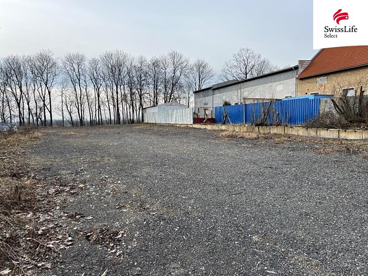 Pronájem  komerčního pozemku 1 100 m² - foto 4