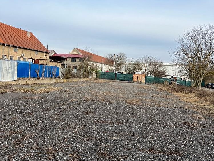 Pronájem  komerčního pozemku 1 100 m² - foto 6