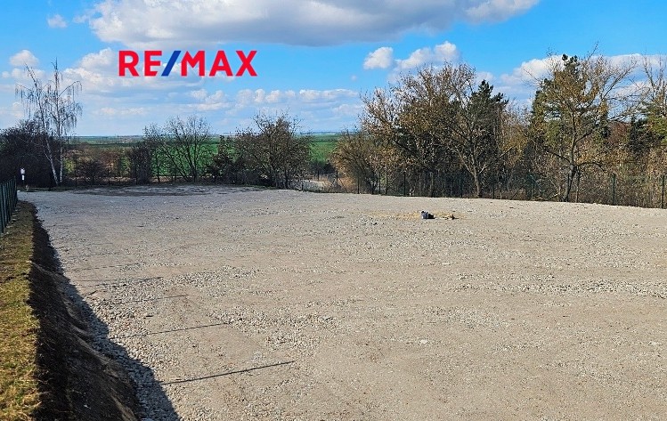 Pronájem pozemku 2 003 m² - foto 1