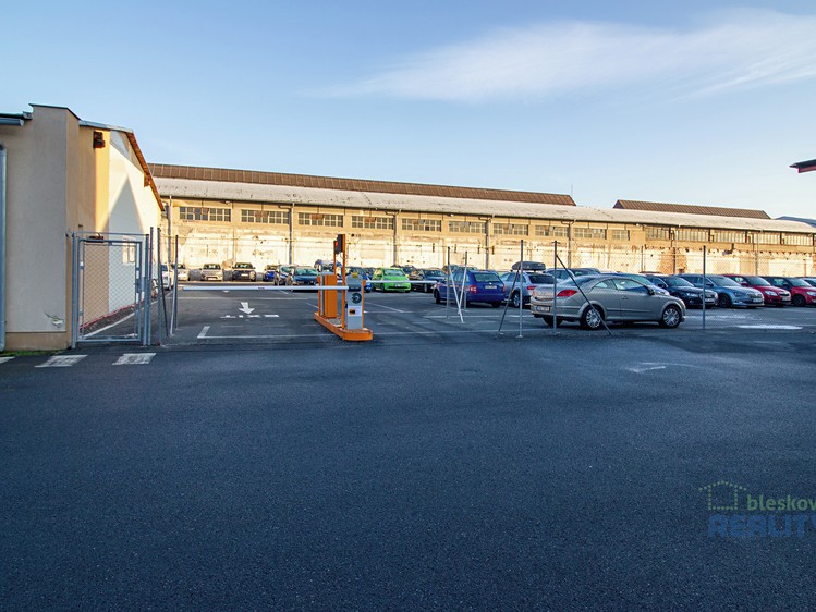 Pronájem komerčního pozemku 4 800 m² - foto 1