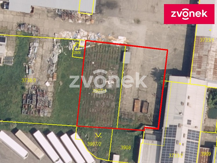 Pronájem pozemku 800 m² - foto 1
