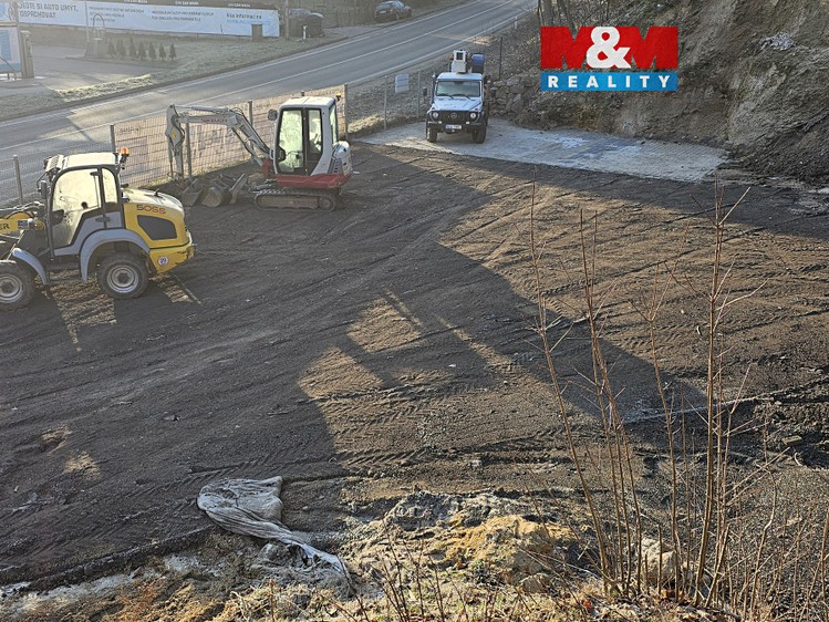 Pronájem pozemku 738 m² - foto 1