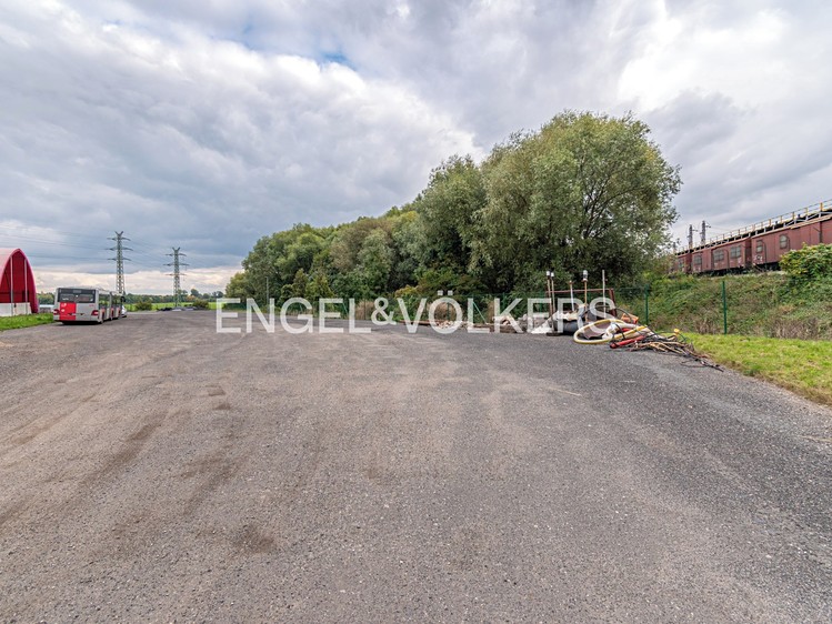 Pronájem komerčního pozemku 4 050 m² - foto 6