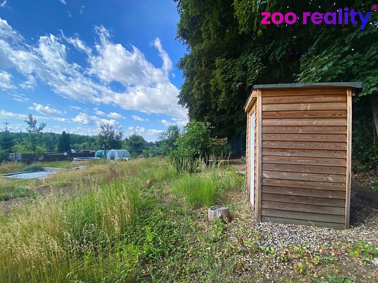 Pronájem zahrady 351 m² - foto 4
