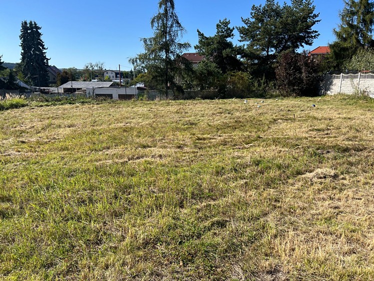 Pronájem zahrady 757 m² - foto 2