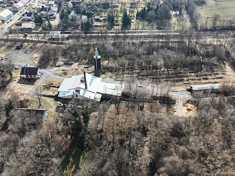 Pronájem  komerčního pozemku 25 000 m² - foto 3