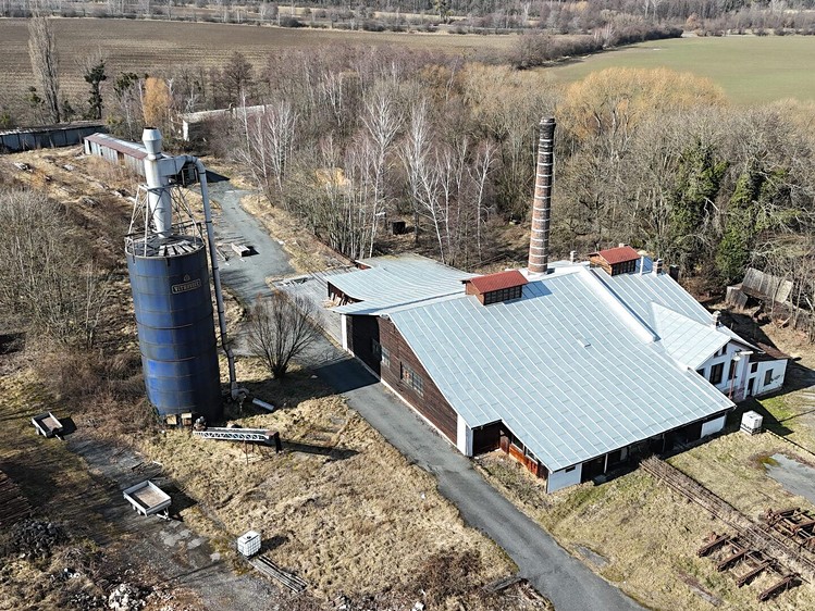 Pronájem  komerčního pozemku 25 000 m² - foto 5
