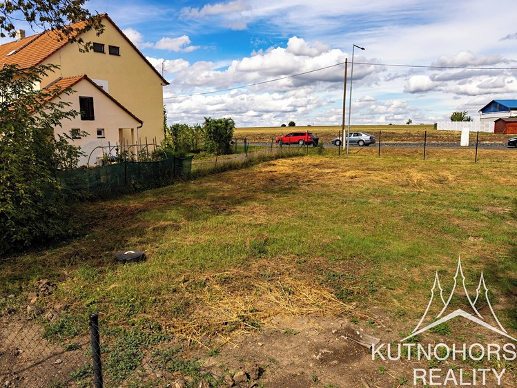 Pronájem stavebního pozemku 700 m² - foto 4