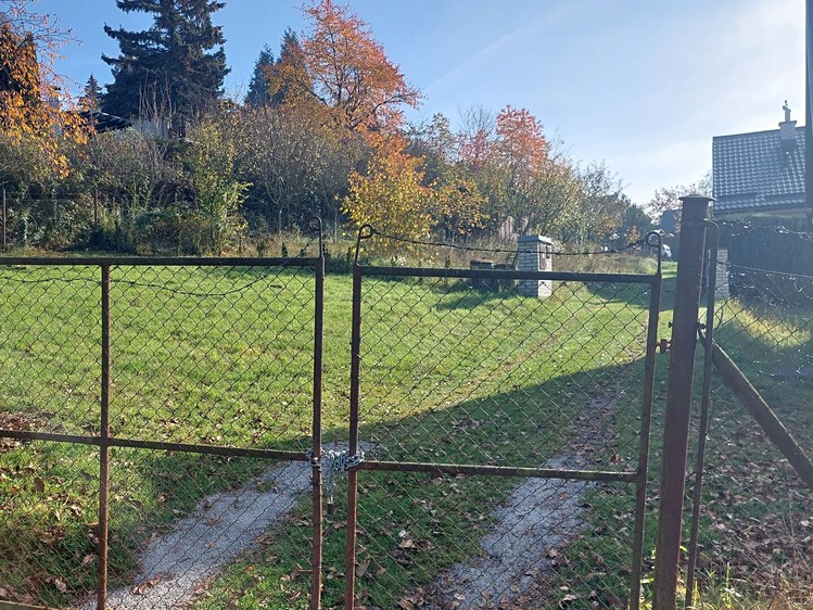 Pronájem zahrady 380 m² - foto 4