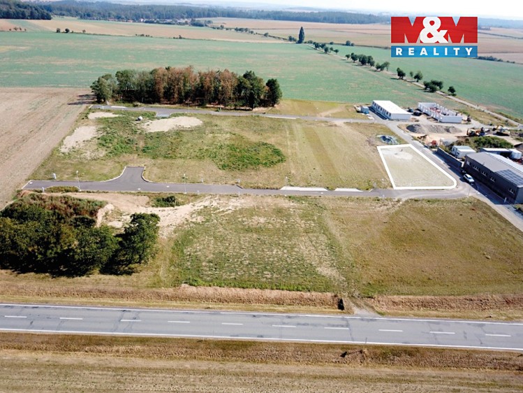 Pronájem  komerčního pozemku 730 m² - foto 4