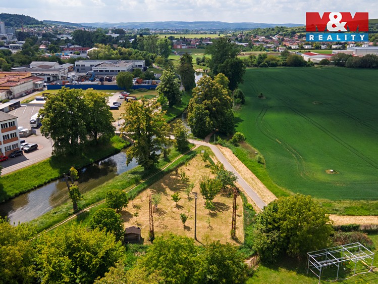 Pronájem  zahrady 1 799 m² - foto 3