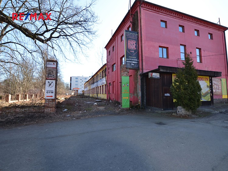 Pronájem  pozemku 1 000 m² - foto 4