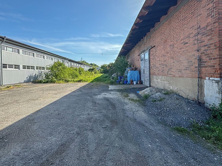 Pronájem komerčního pozemku 820 m² - foto 2