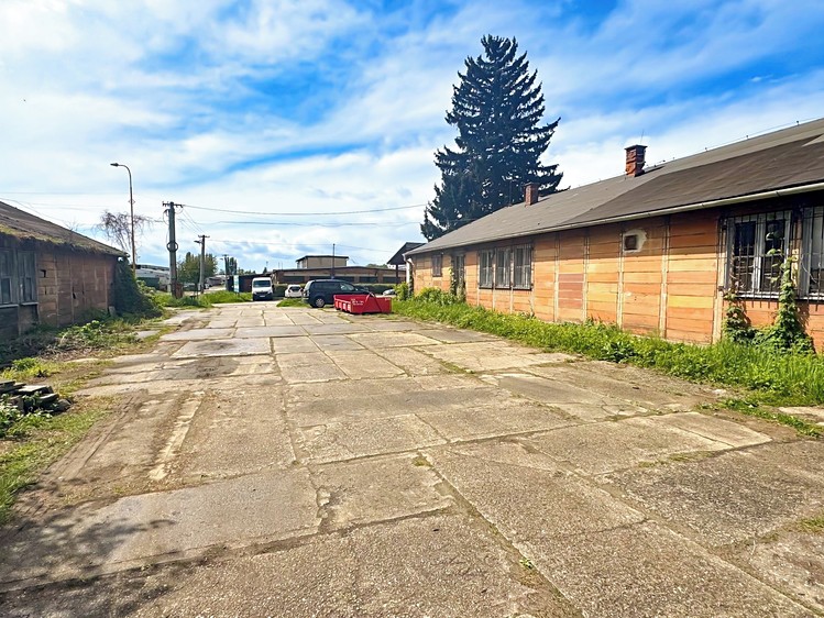 Pronájem komerčního pozemku 605 m² - foto 3