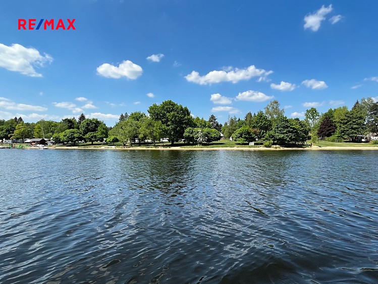 Pronájem louky 10 000 m² - foto 2