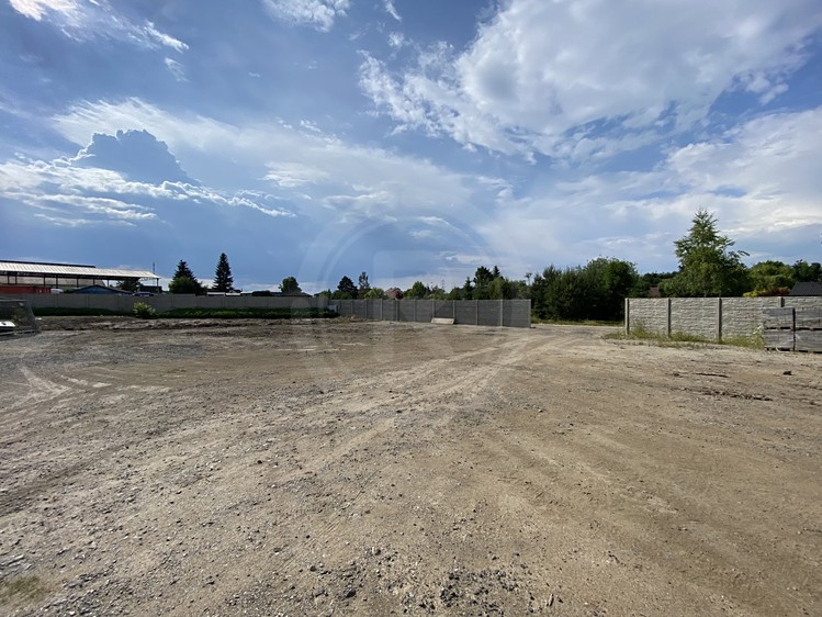 Pronájem komerčního pozemku 1 200 m² - foto 2