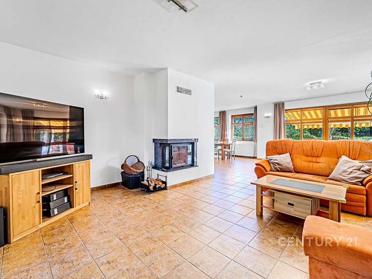 Prodej komerční nemovitosti 327 m² - foto 4