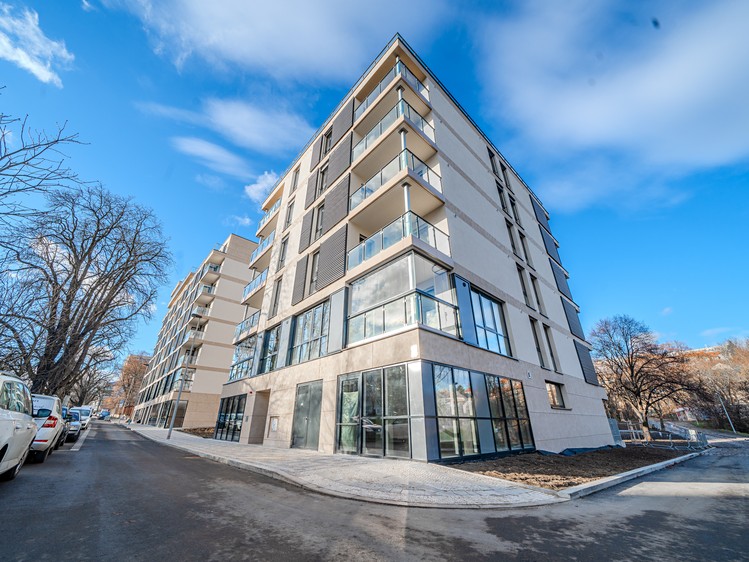 Prodej obchodního prostoru 42 m² - foto 1