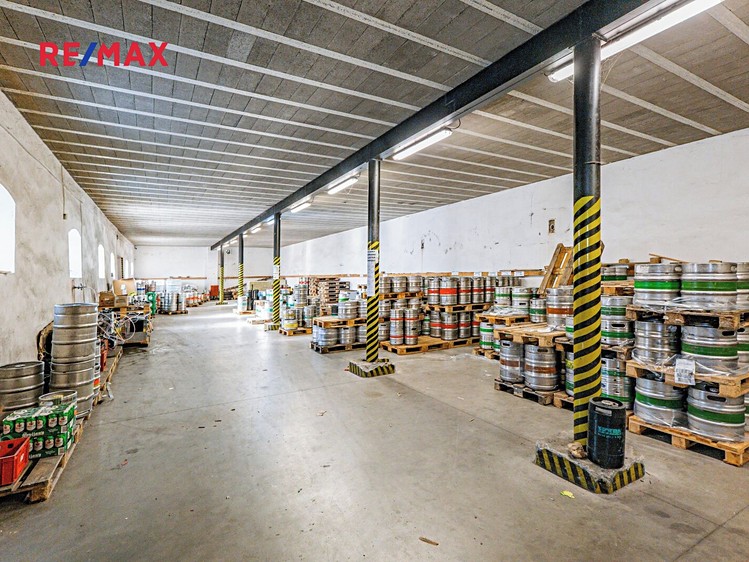 Prodej činžovního domu 1 500 m² - foto 4